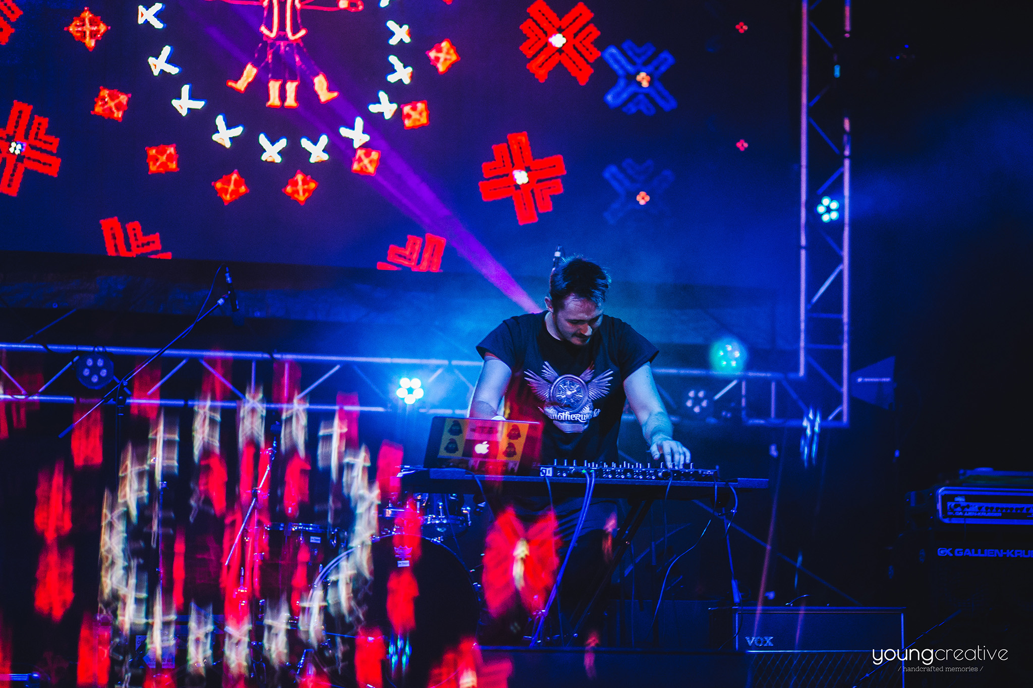 Rockanotherworld 2018 | youngcreative.info media | Cristina Bejan, Dan Filipciuc