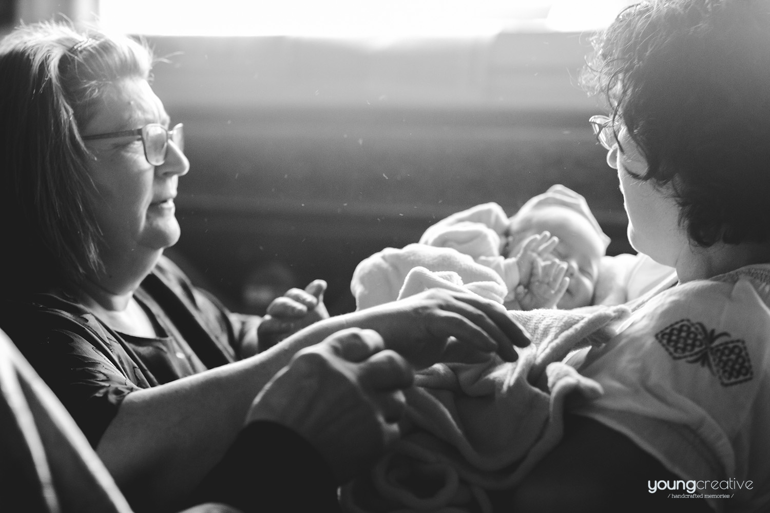 Botez Ilaria / Filipciuc Dan. Cristina Bejan. fotograf Falticeni / youngcreative.info media