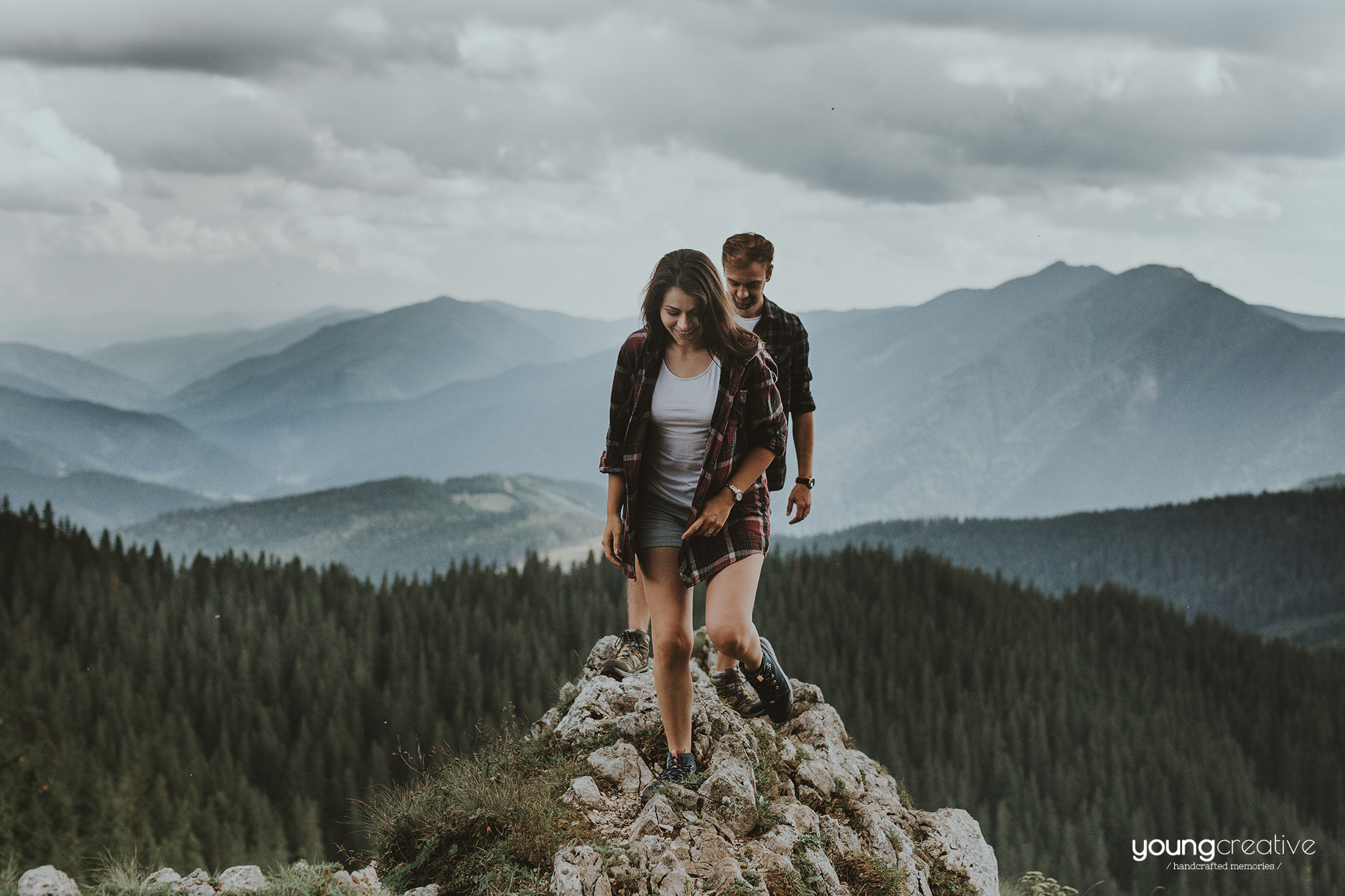 Andreea & Mihaita | youngcreative.info media © Dan Filipciuc, Cristina Bejan | save the date Iasi