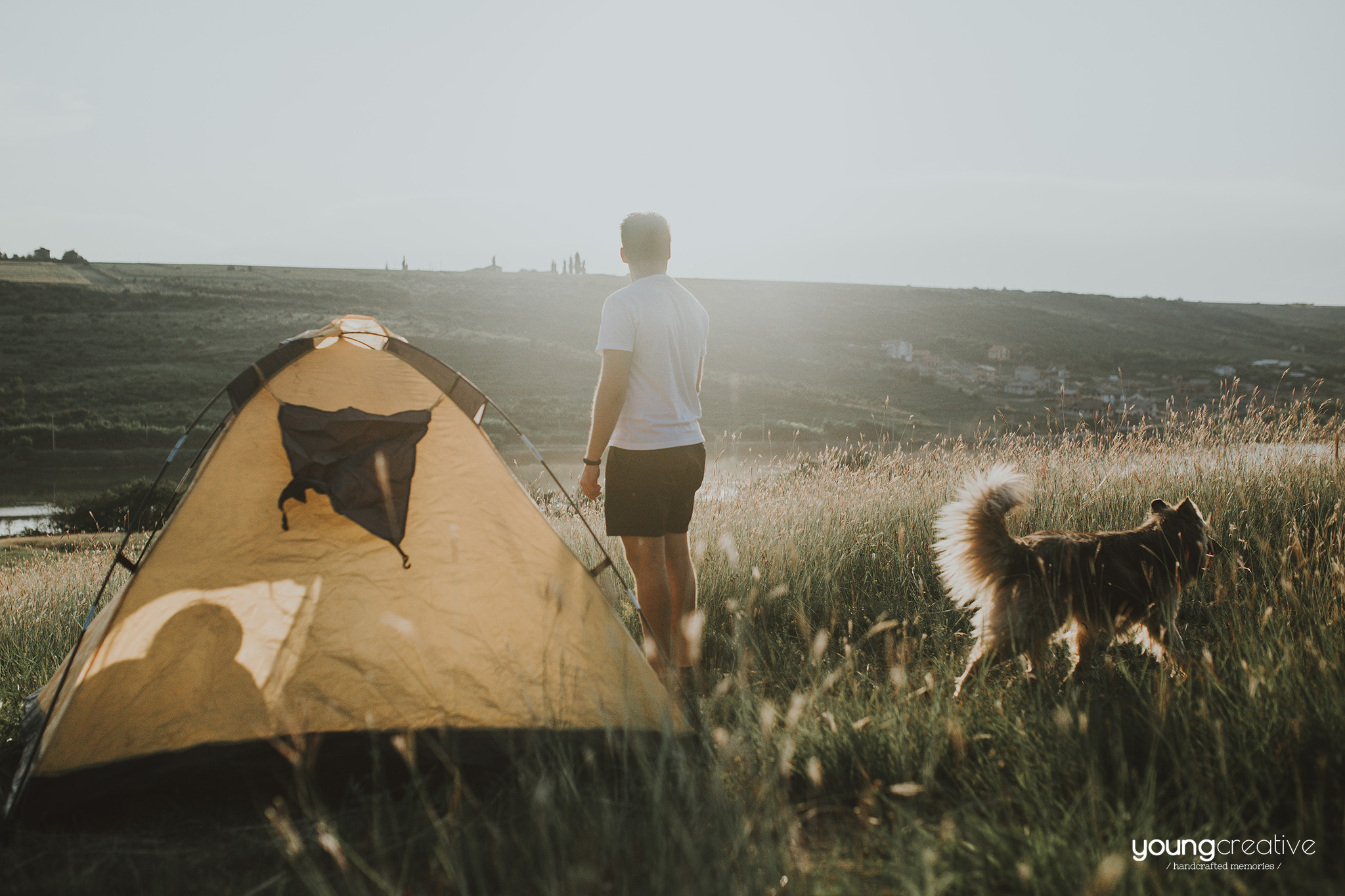 Andreea & Mihaita | youngcreative.info media © Dan Filipciuc, Cristina Bejan | save the date Iasi