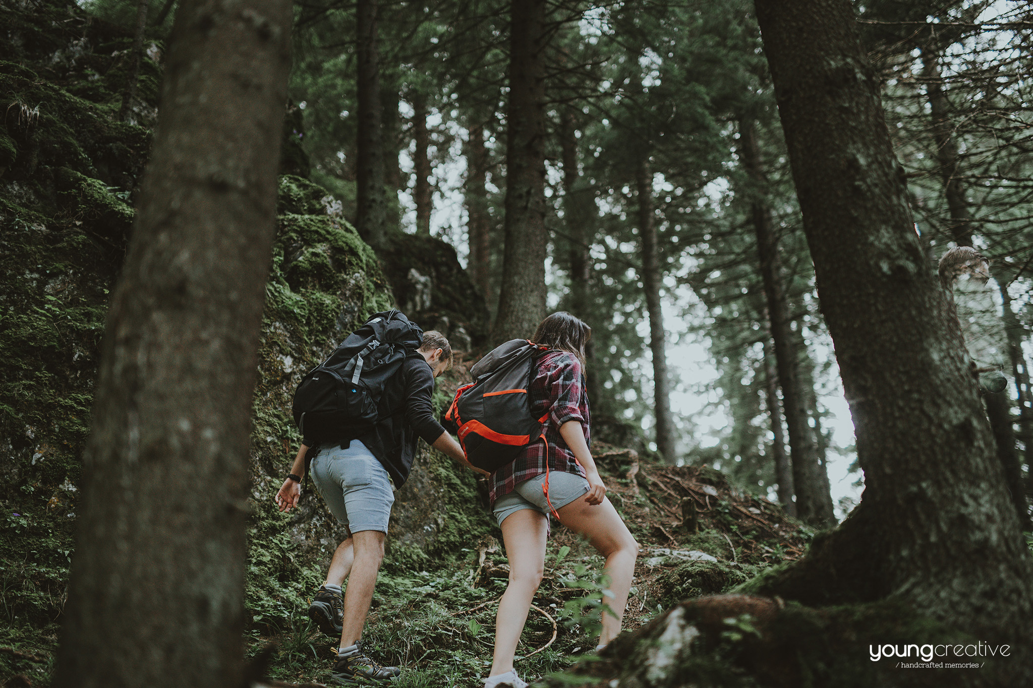 Andreea & Mihaita | youngcreative.info media © Dan Filipciuc, Cristina Bejan | save the date Iasi