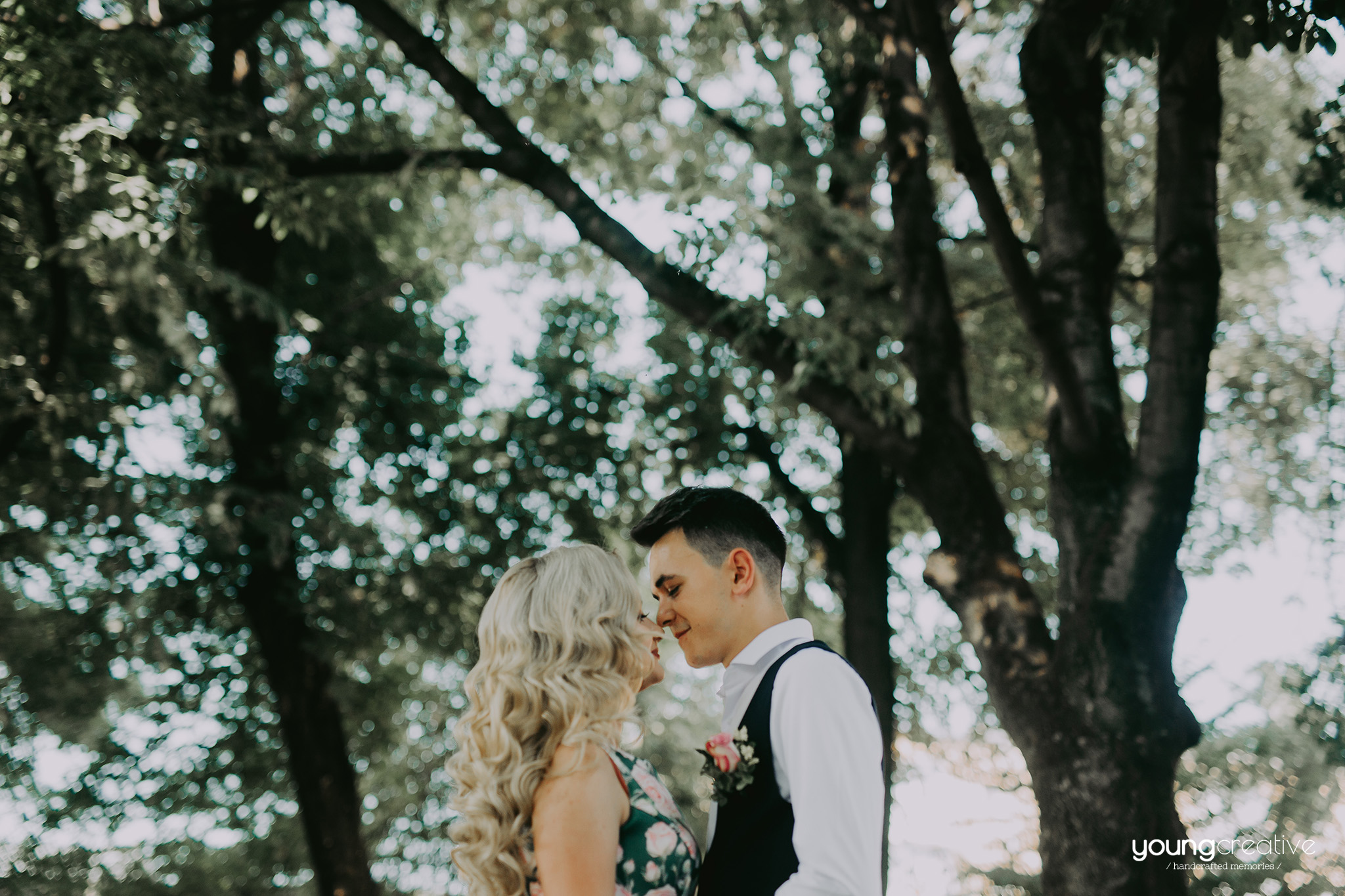 Larisa & Laurentiu | youngcreative.info media © Dan Filipciuc, Cristina Bejan | fotografie de nunta Iasi