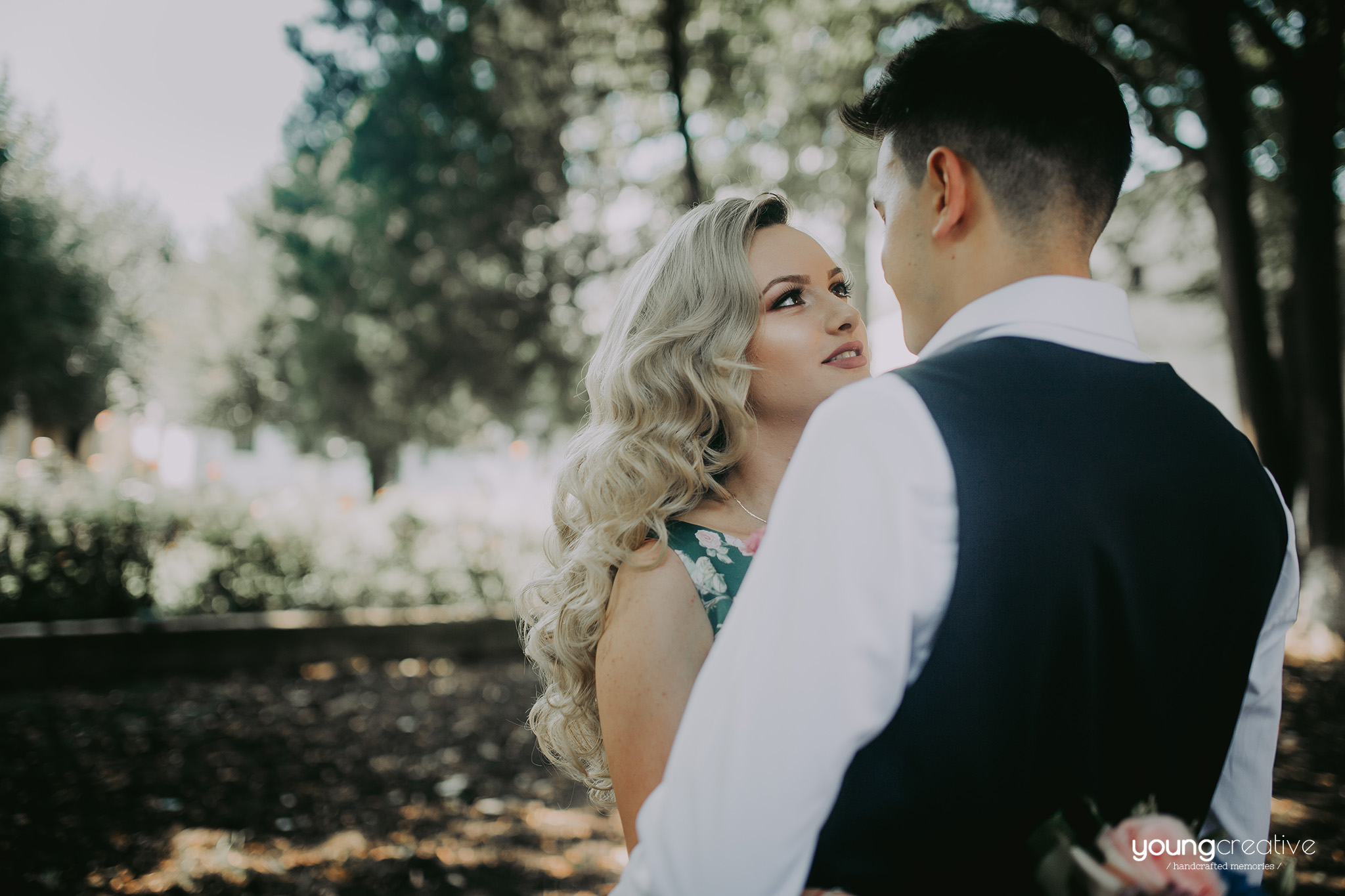 Larisa & Laurentiu | youngcreative.info media © Dan Filipciuc, Cristina Bejan | fotografie de nunta Iasi