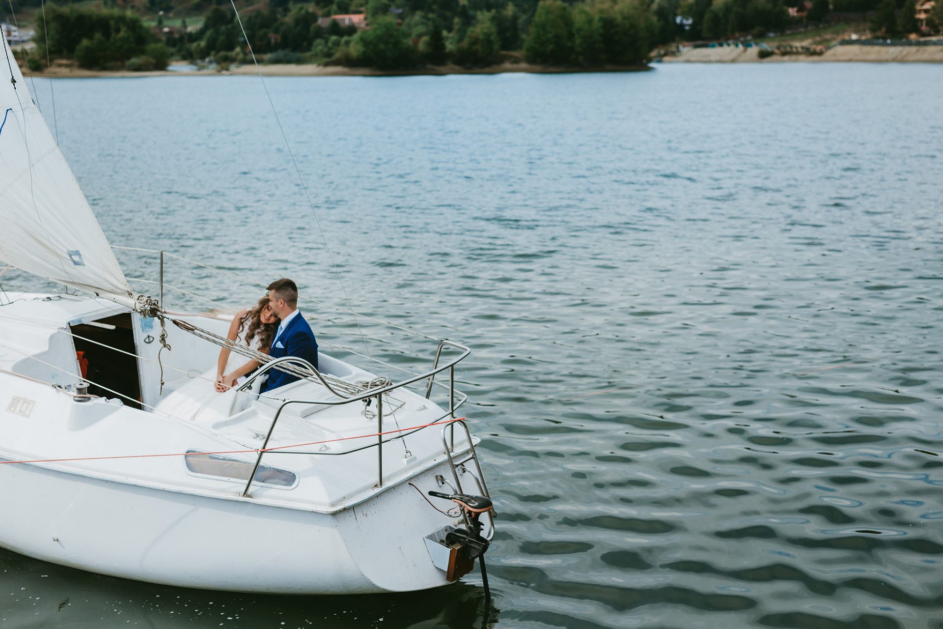 Maria & Teodor | youngcreative.info media © Dan Filipciuc, Cristina Bejan | Love The Dress