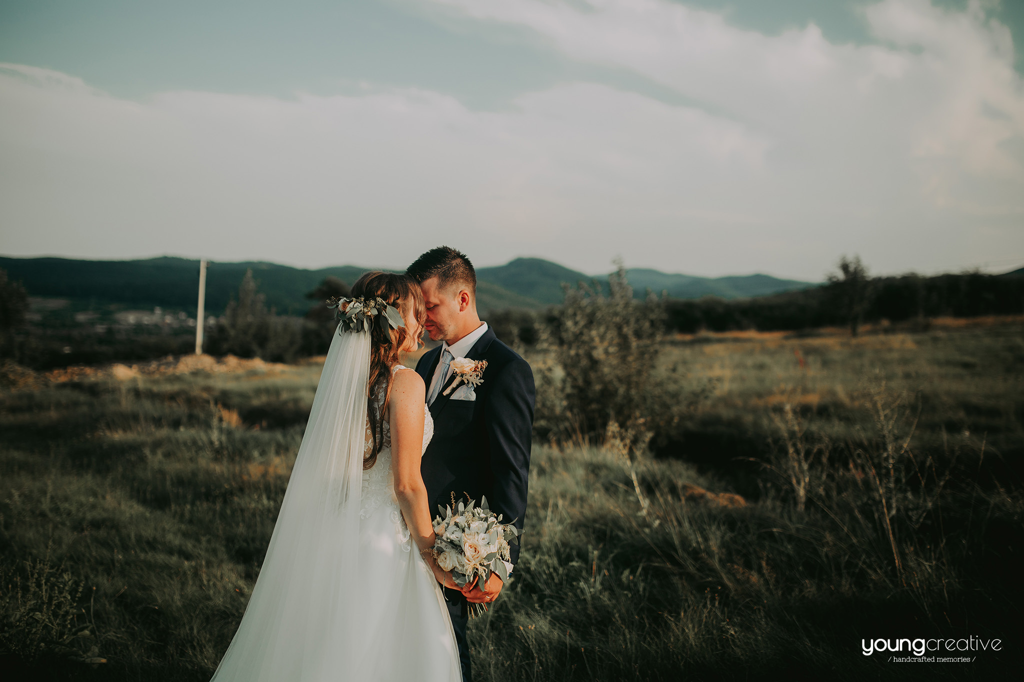 Maria & Teodor | youngcreative.info media © Dan Filipciuc, Cristina Bejan | fotografie nunta Suceava