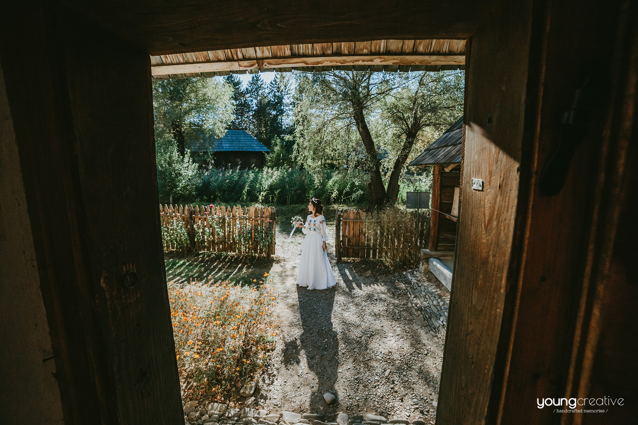 Luminita & Emanuel | youngcreative.info media © Dan Filipciuc, Cristina Bejan | fotografie nunta Suceava