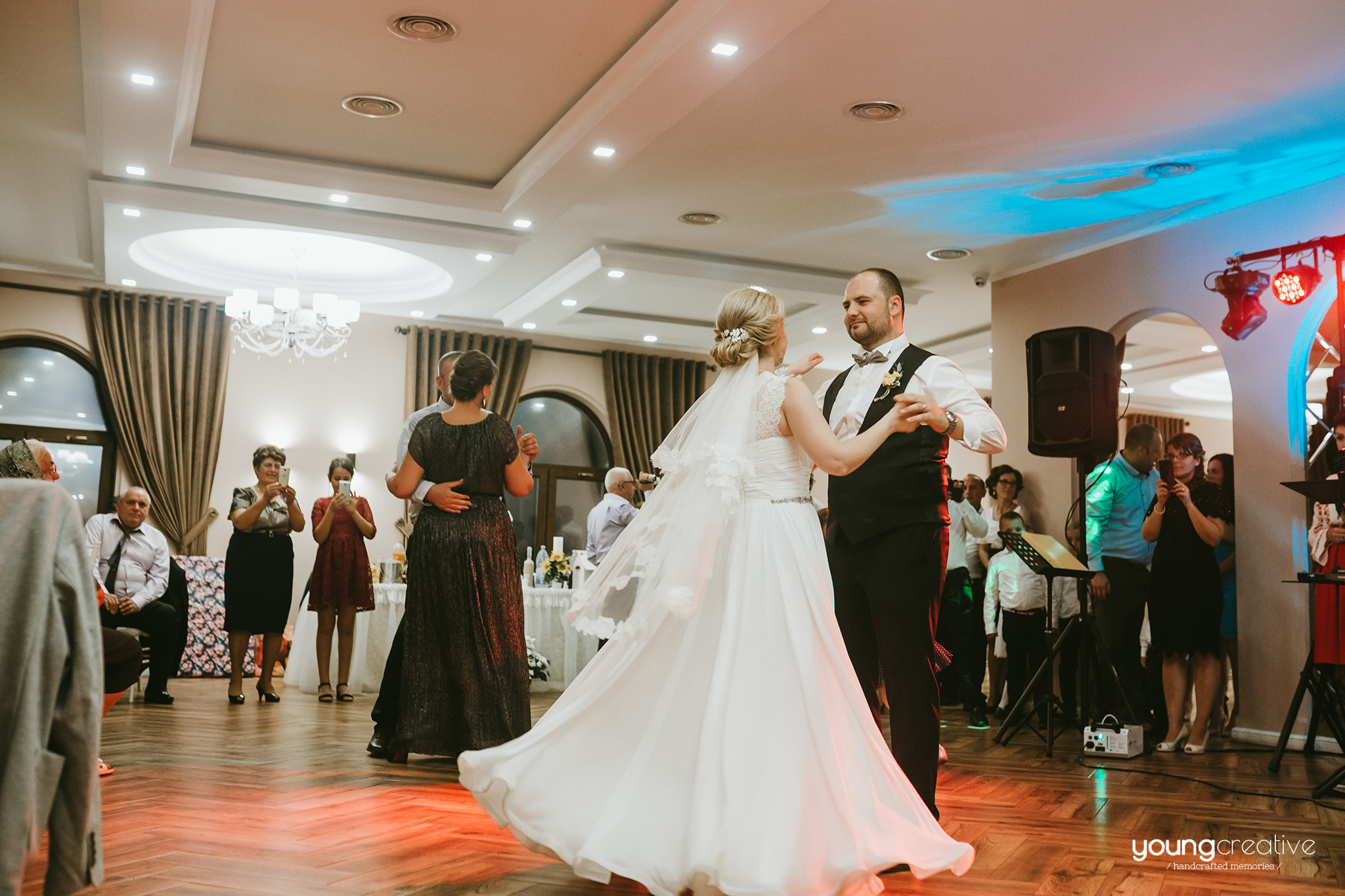 Iuliana & Cristian | youngcreative.info media © Dan Filipciuc, Cristina Bejan | fotografie nunta Roman