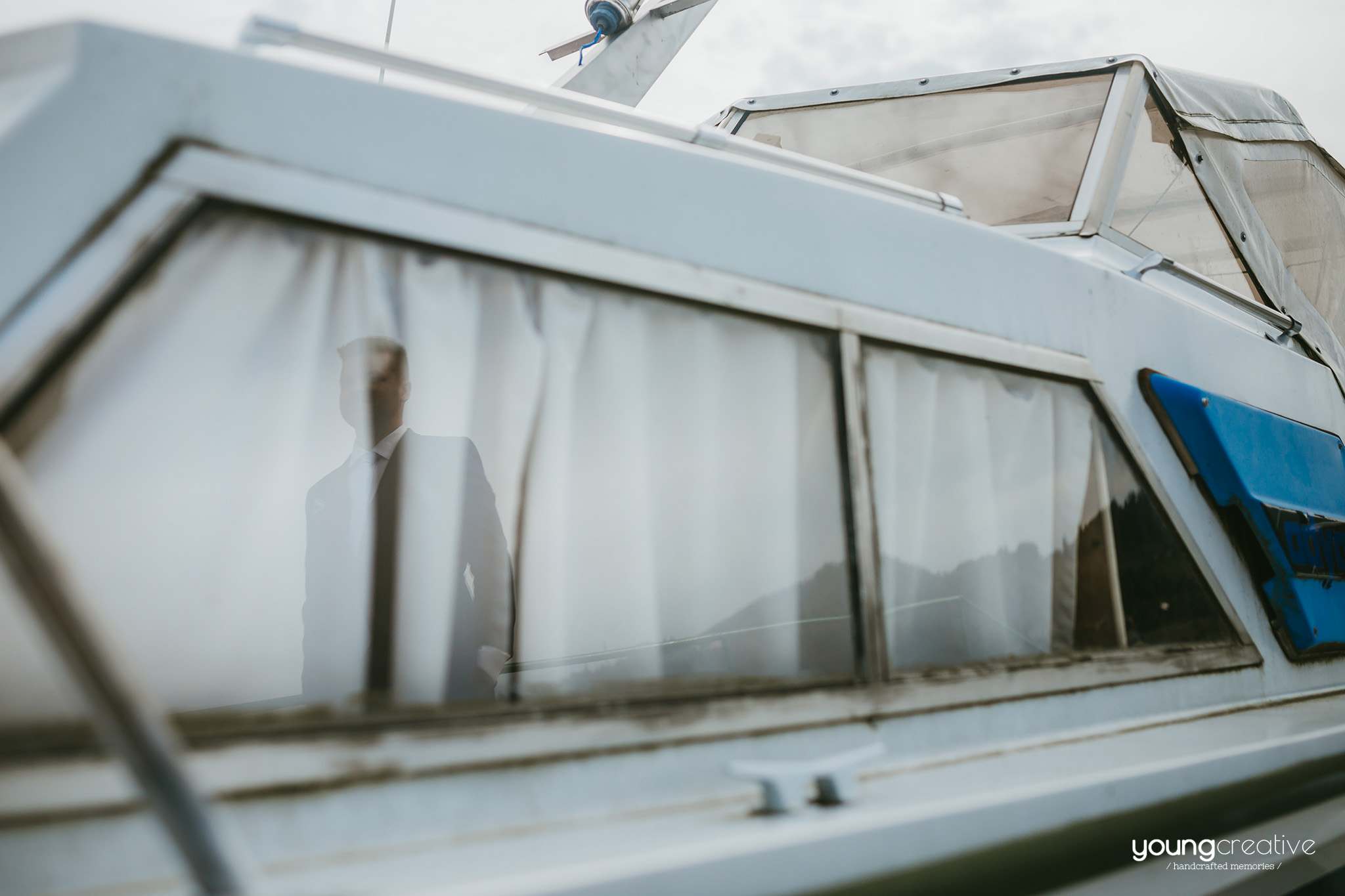 Maria & Teodor | youngcreative.info media © Dan Filipciuc, Cristina Bejan | Love The Dress