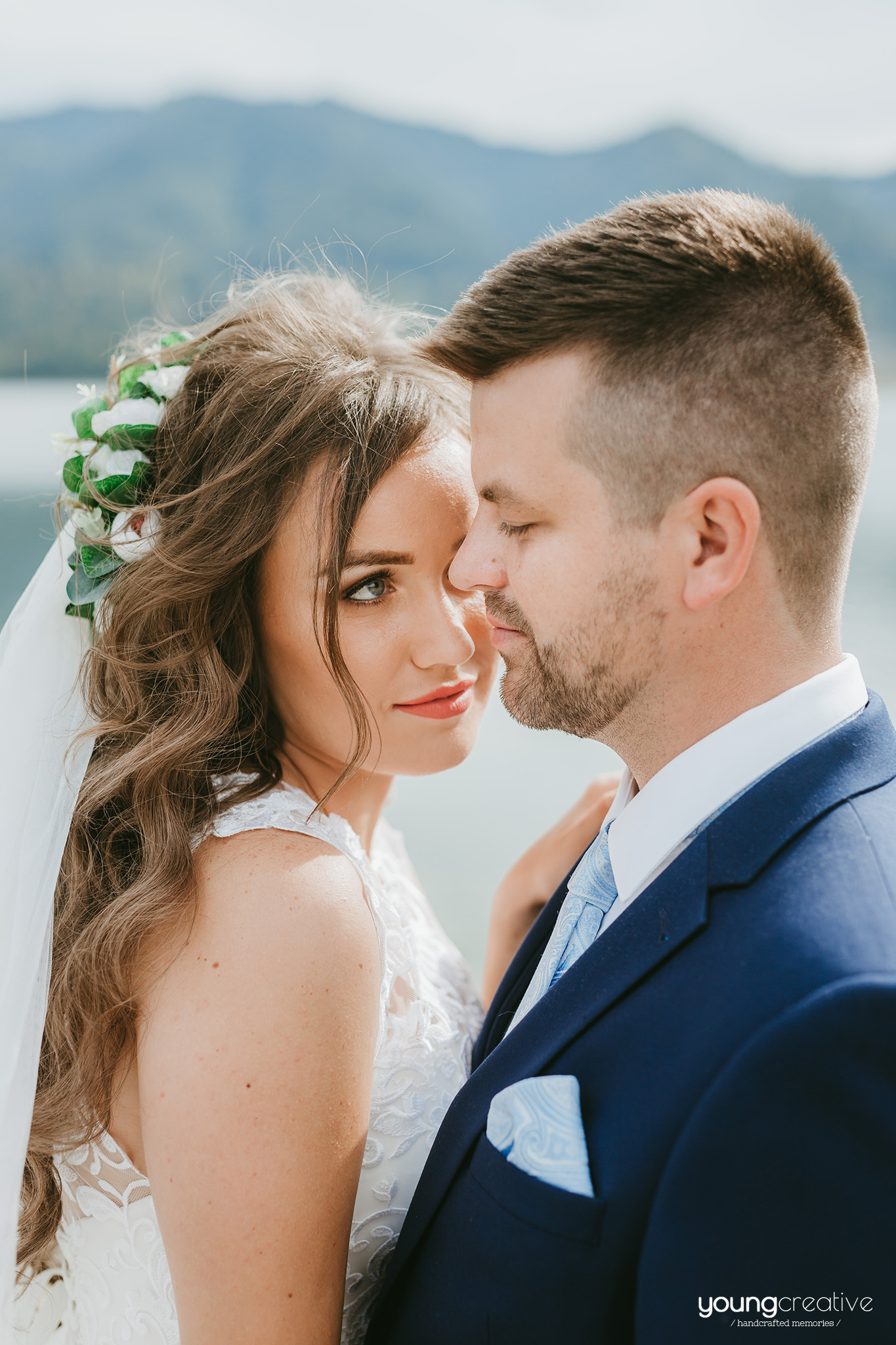 Maria & Teodor | youngcreative.info media © Dan Filipciuc, Cristina Bejan | Love The Dress