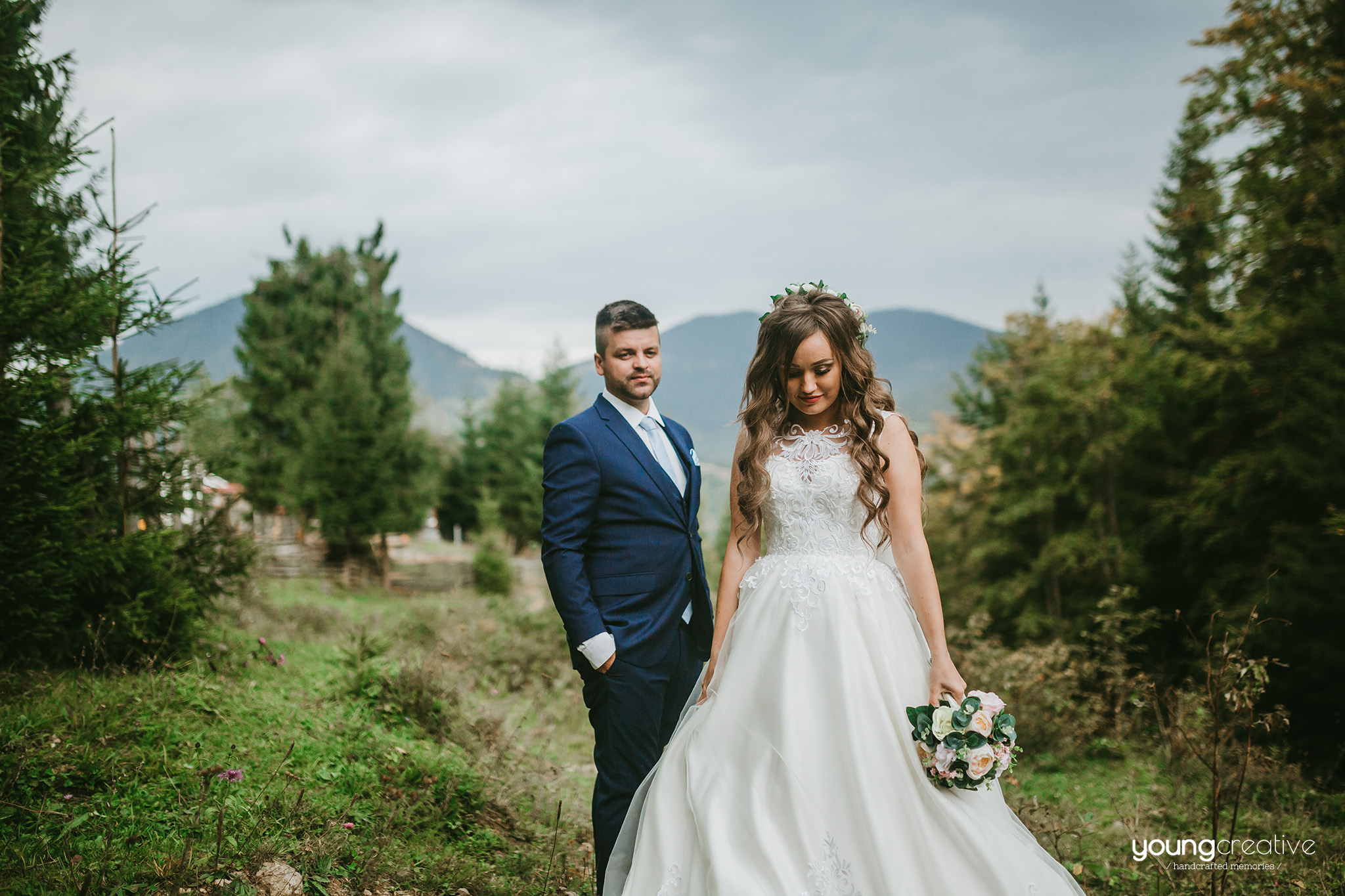 Maria & Teodor | youngcreative.info media © Dan Filipciuc, Cristina Bejan | Love The Dress