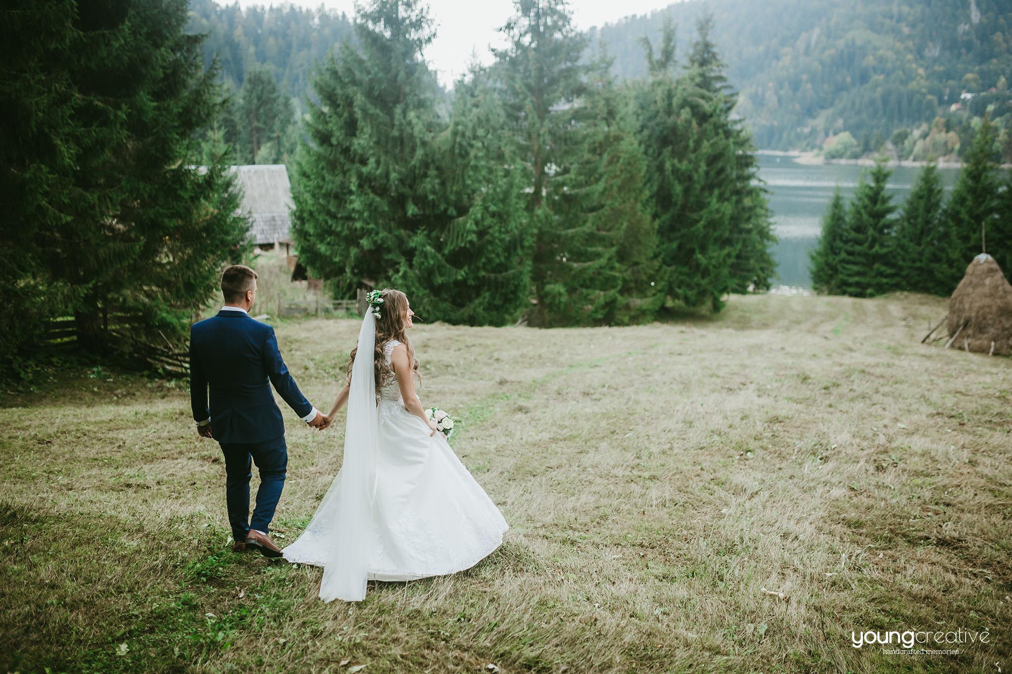 Maria & Teodor | youngcreative.info media © Dan Filipciuc, Cristina Bejan | Love The Dress