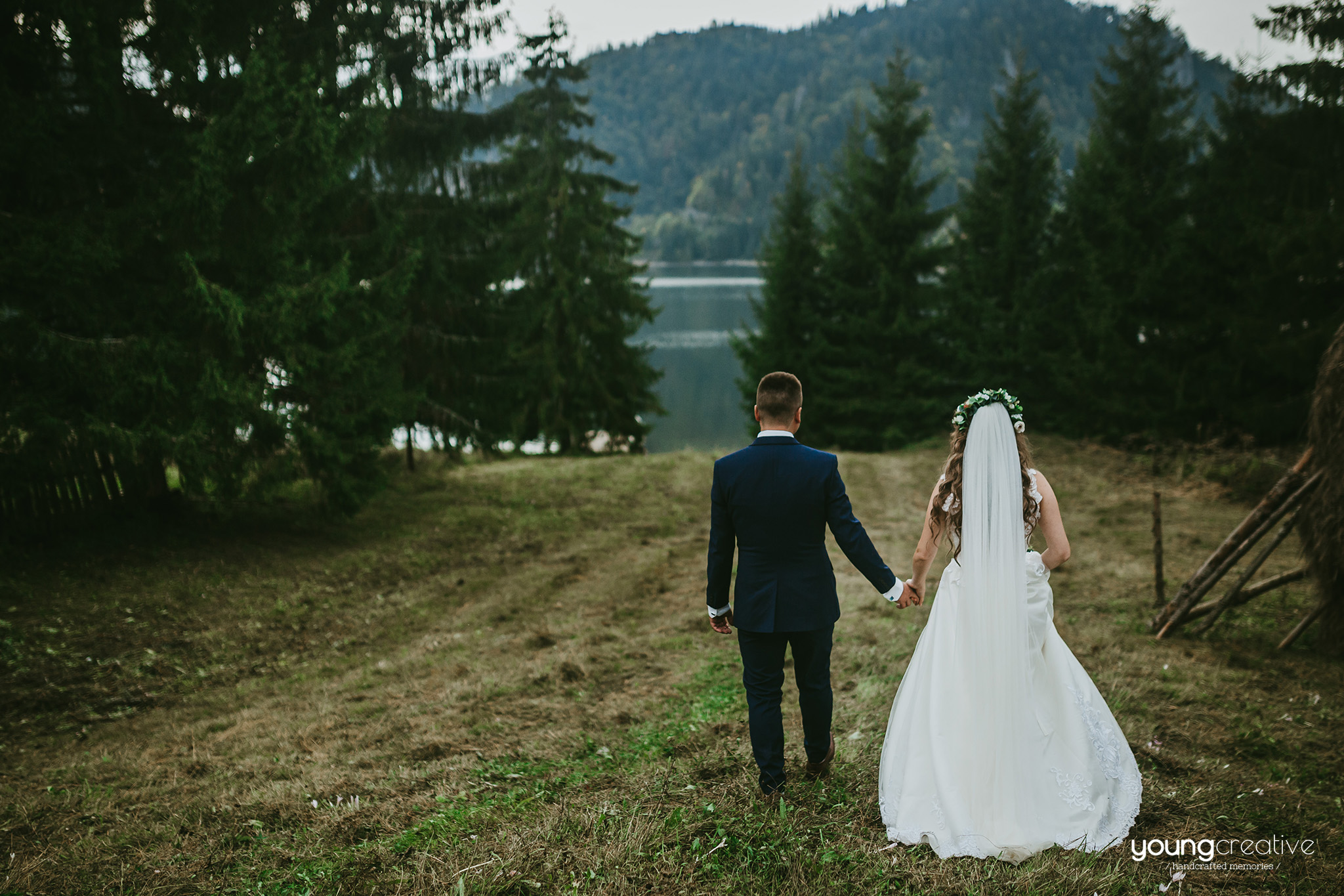 Maria & Teodor | youngcreative.info media © Dan Filipciuc, Cristina Bejan | Love The Dress
