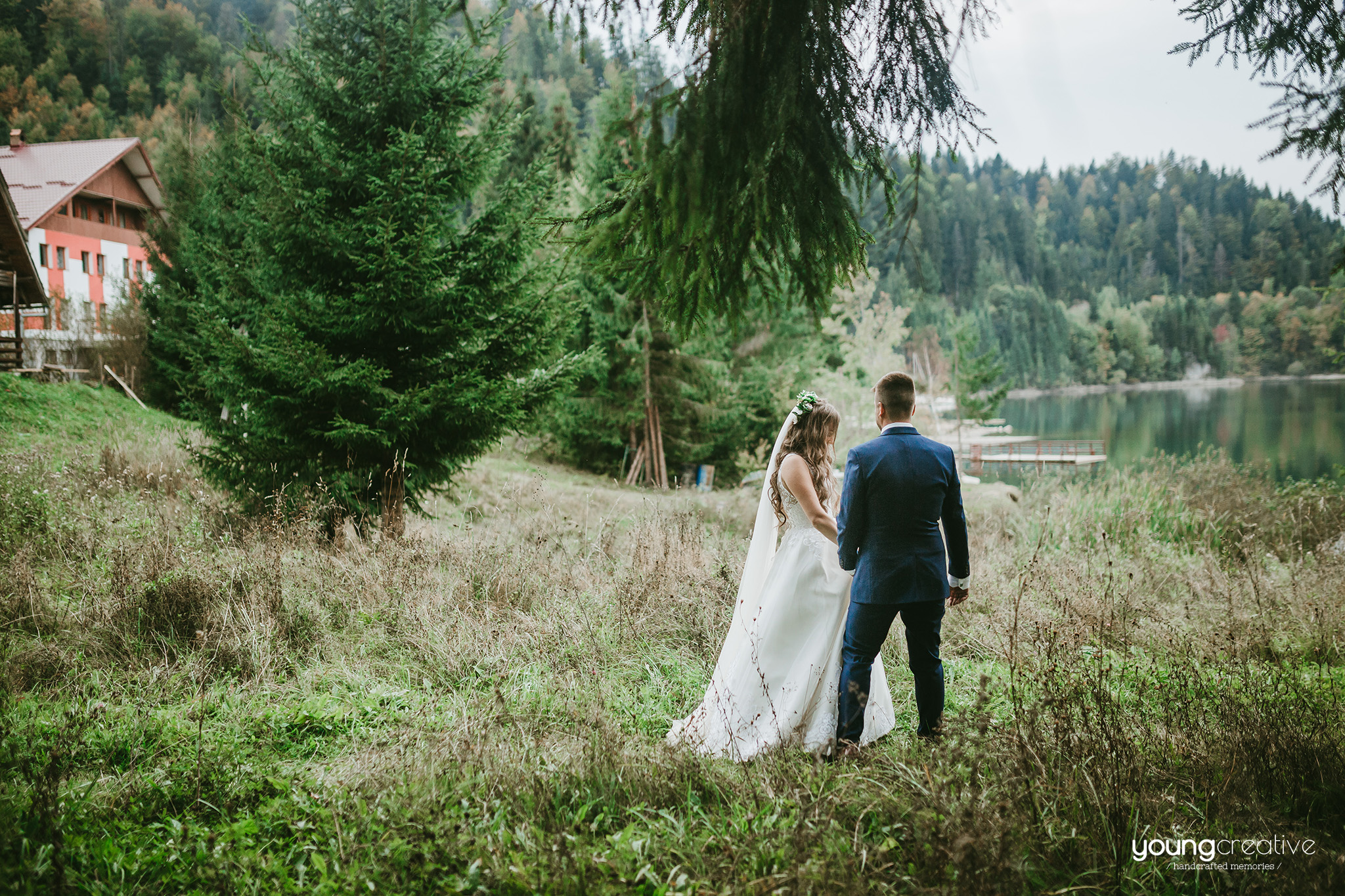 Maria & Teodor | youngcreative.info media © Dan Filipciuc, Cristina Bejan | Love The Dress