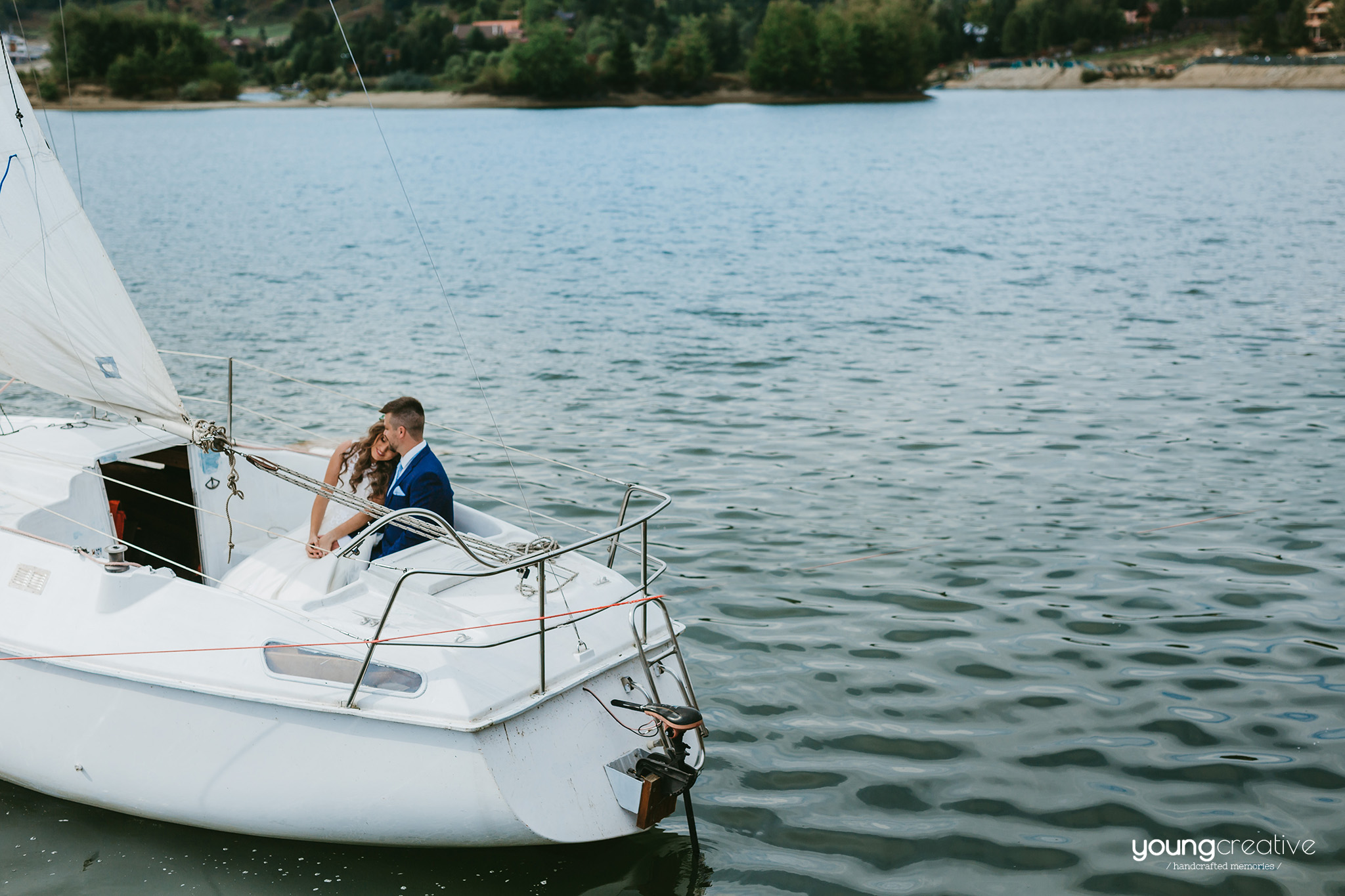 Maria & Teodor | youngcreative.info media © Dan Filipciuc, Cristina Bejan | Love The Dress