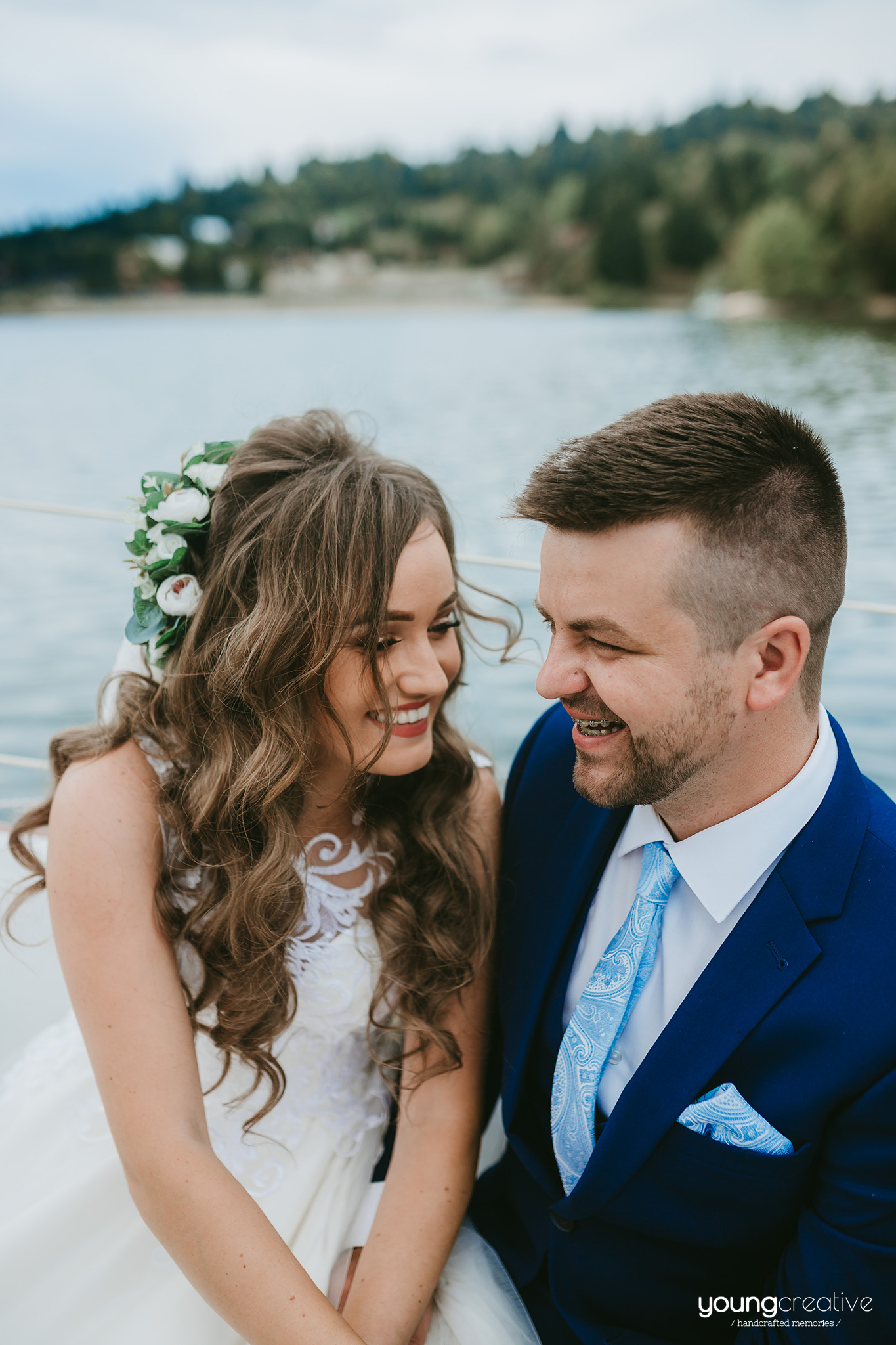 Maria & Teodor | youngcreative.info media © Dan Filipciuc, Cristina Bejan | Love The Dress