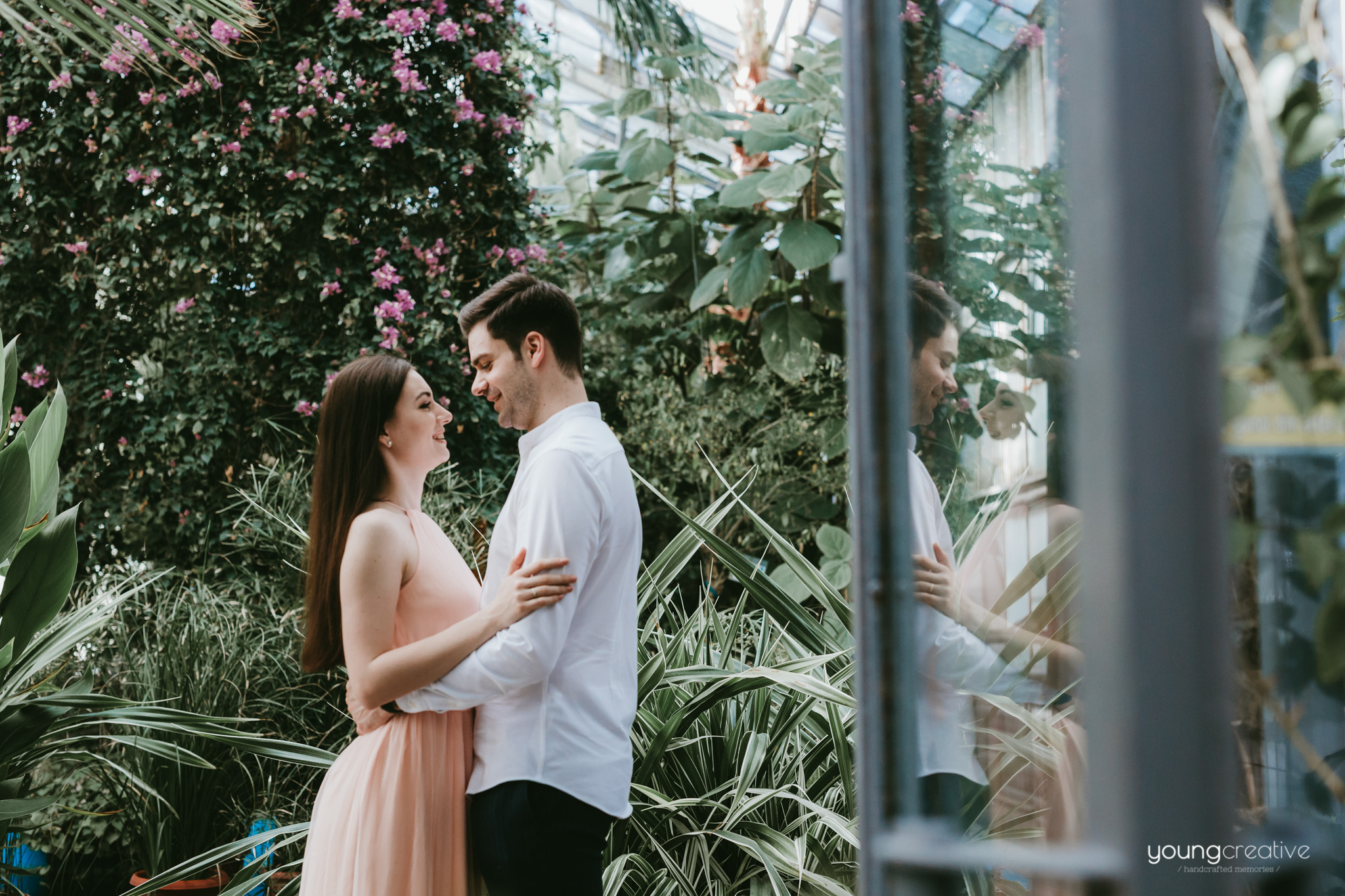 Daiana & Marius | youngcreative.info media © Dan Filipciuc, Cristina Bejan | save the date Iasi