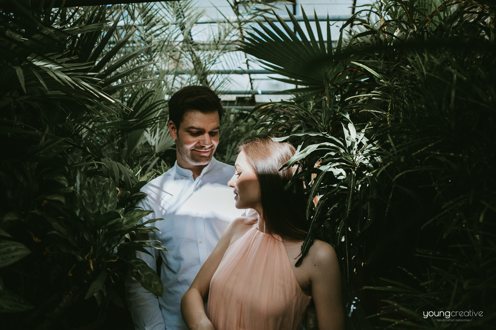 Daiana & Marius | youngcreative.info media © Dan Filipciuc, Cristina Bejan | save the date Iasi