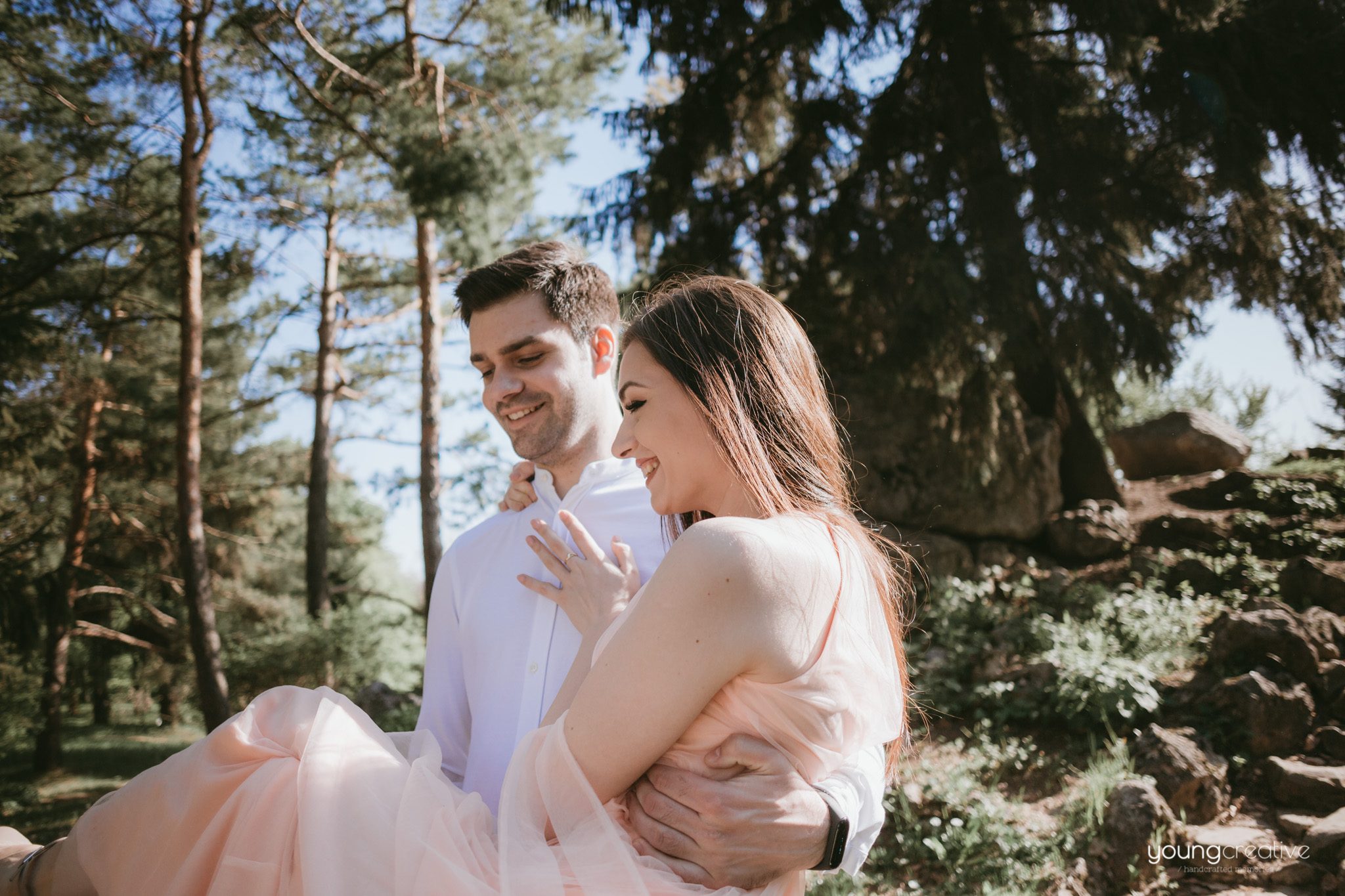Daiana & Marius | youngcreative.info media © Dan Filipciuc, Cristina Bejan | save the date Iasi