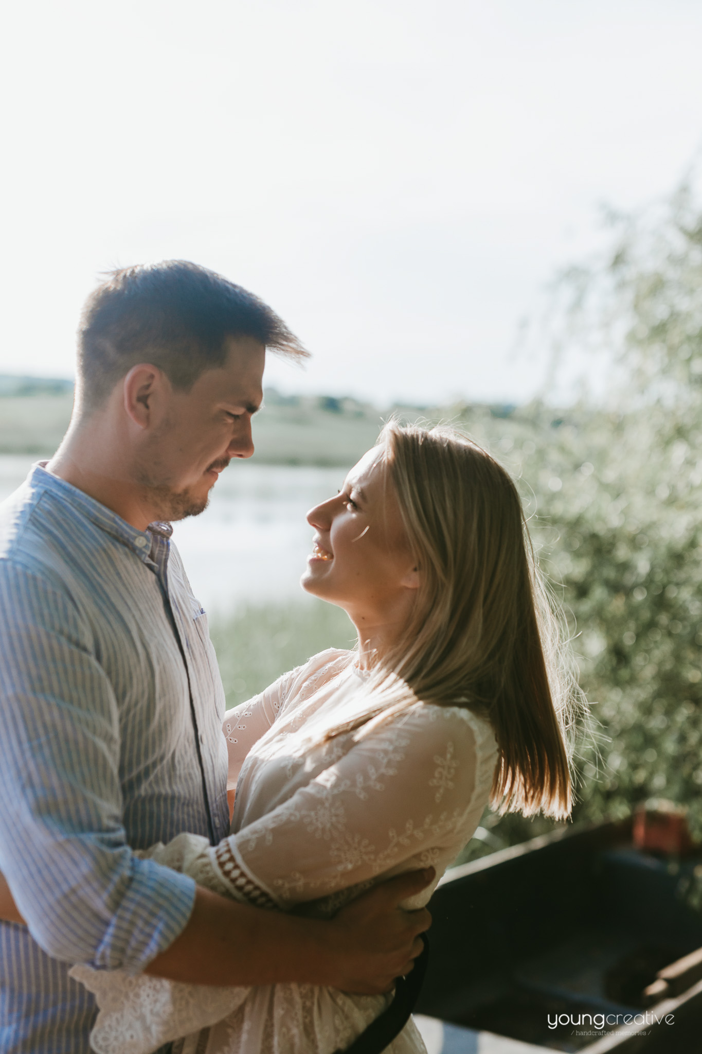 Larisa & Andrei | youngcreative.info media © Dan Filipciuc, Cristina Bejan | save the date Iasi