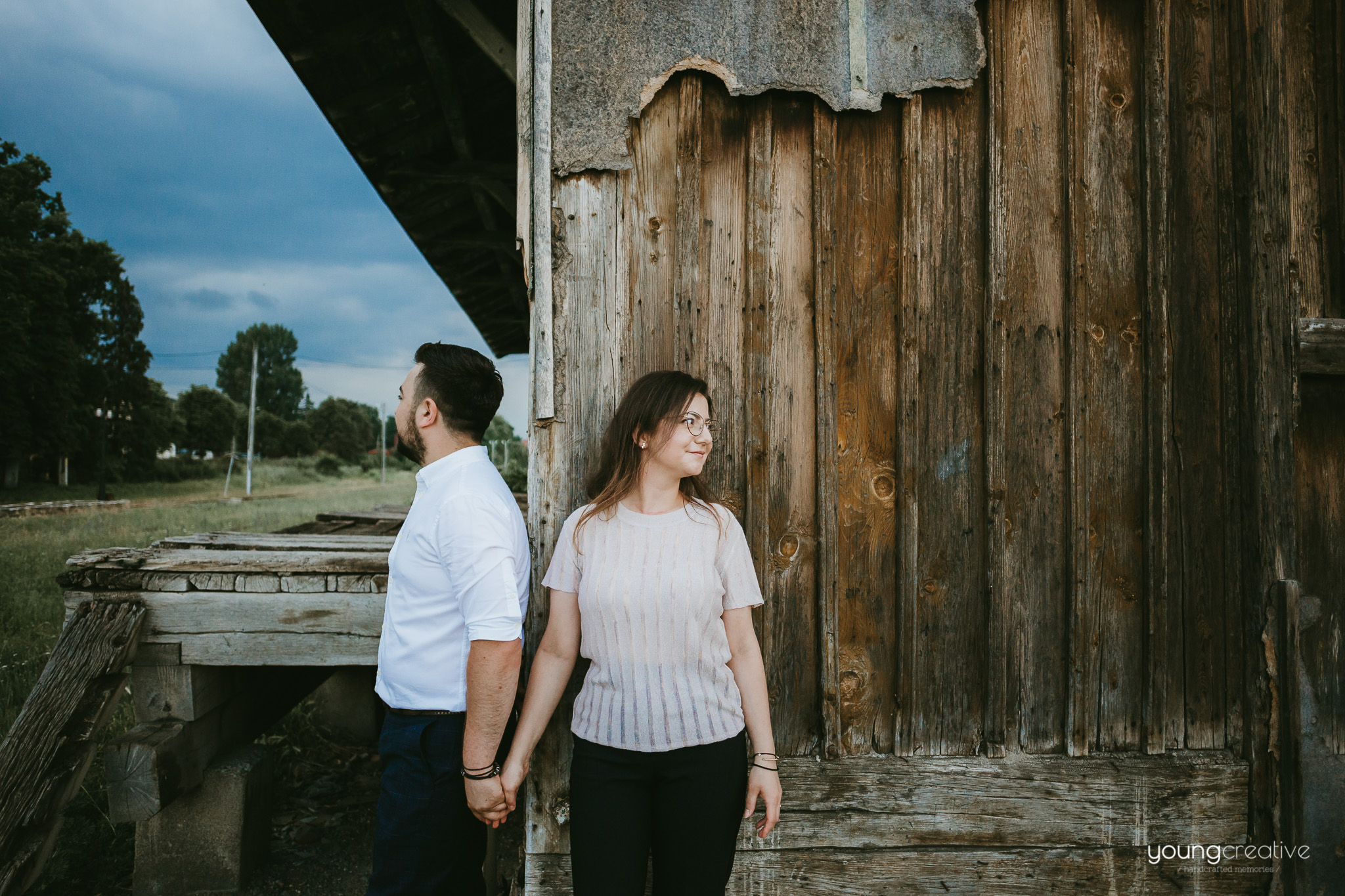 Iulia & Constantin | youngcreative.info media © Dan Filipciuc, Cristina Bejan | save the date Suceava