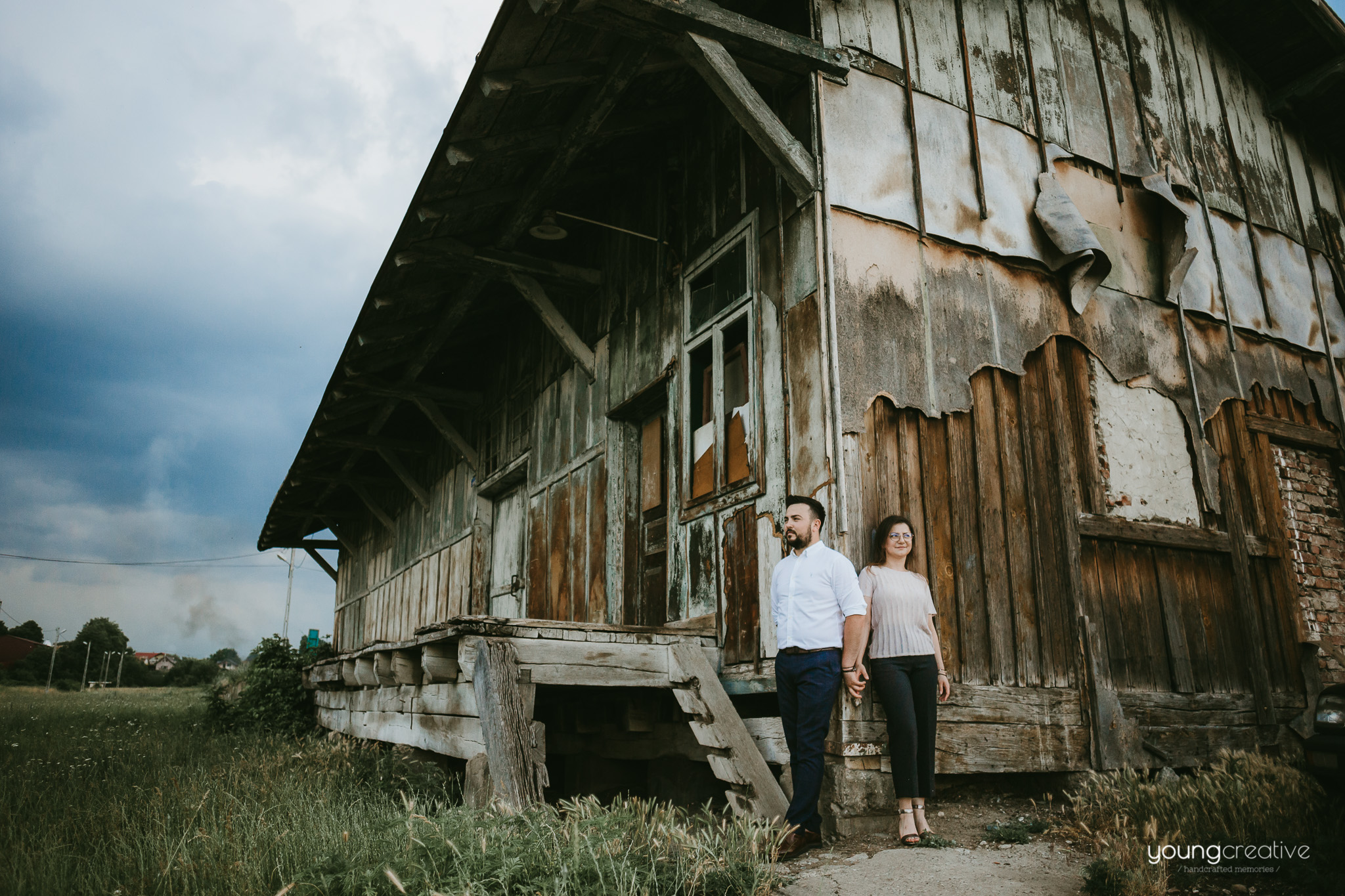 Iulia & Constantin | youngcreative.info media © Dan Filipciuc, Cristina Bejan | save the date Suceava
