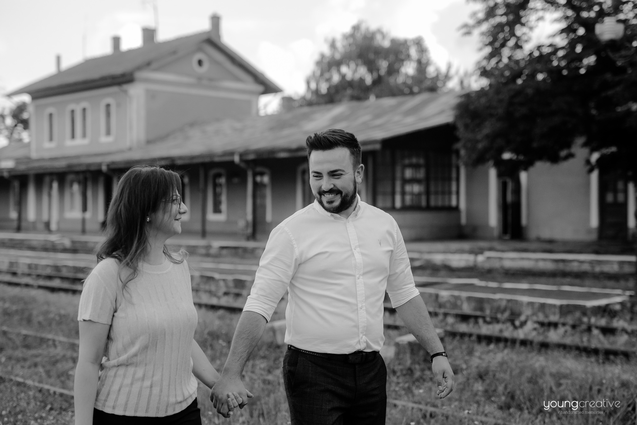Iulia & Constantin | youngcreative.info media © Dan Filipciuc, Cristina Bejan | save the date Suceava