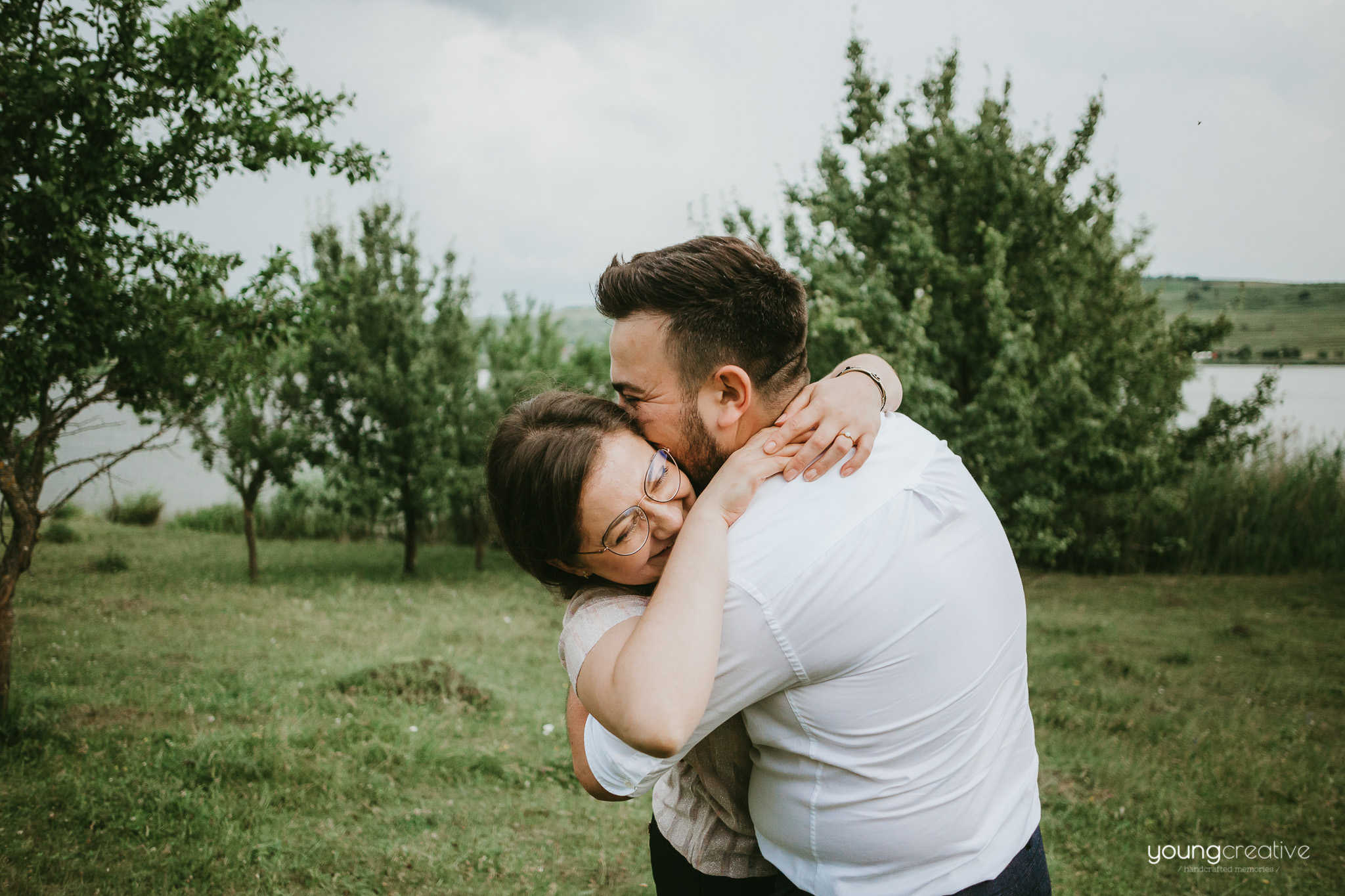 Iulia & Constantin | youngcreative.info media © Dan Filipciuc, Cristina Bejan | save the date Suceava