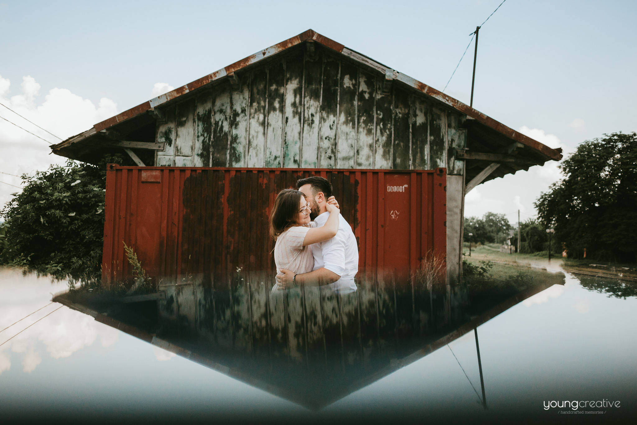 Iulia & Constantin | youngcreative.info media © Dan Filipciuc, Cristina Bejan | save the date Suceava