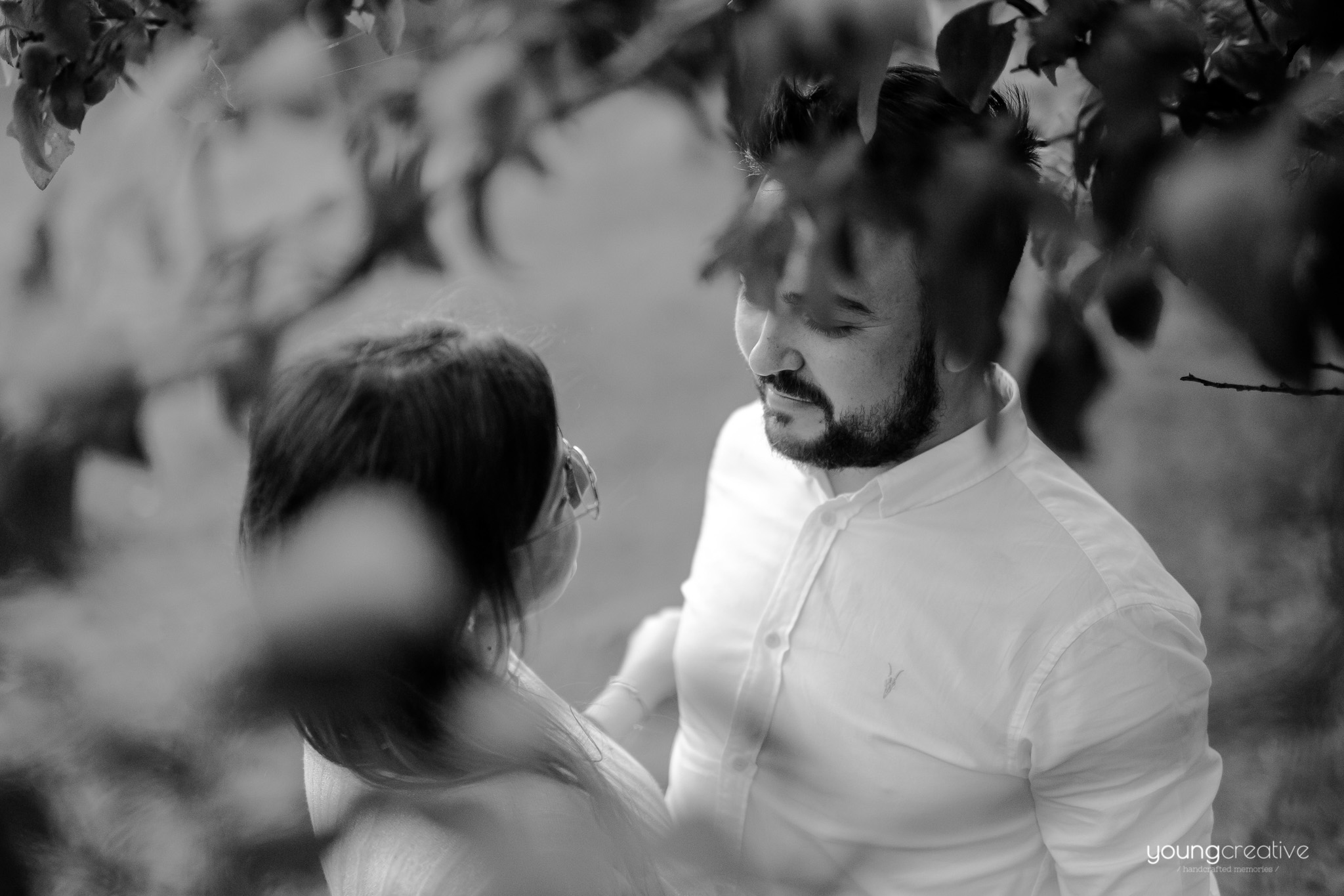 Iulia & Constantin | youngcreative.info media © Dan Filipciuc, Cristina Bejan | save the date Suceava