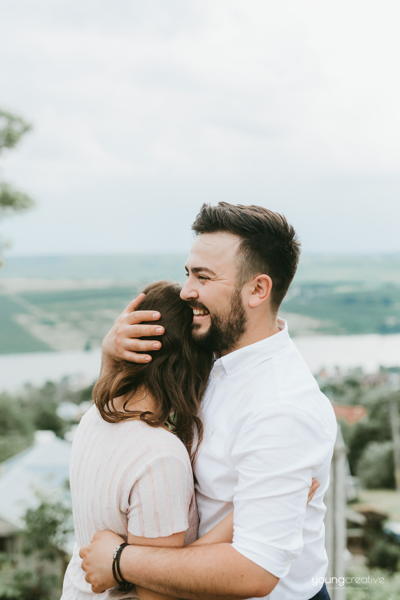 Iulia & Constantin | youngcreative.info media © Dan Filipciuc, Cristina Bejan | save the date Suceava