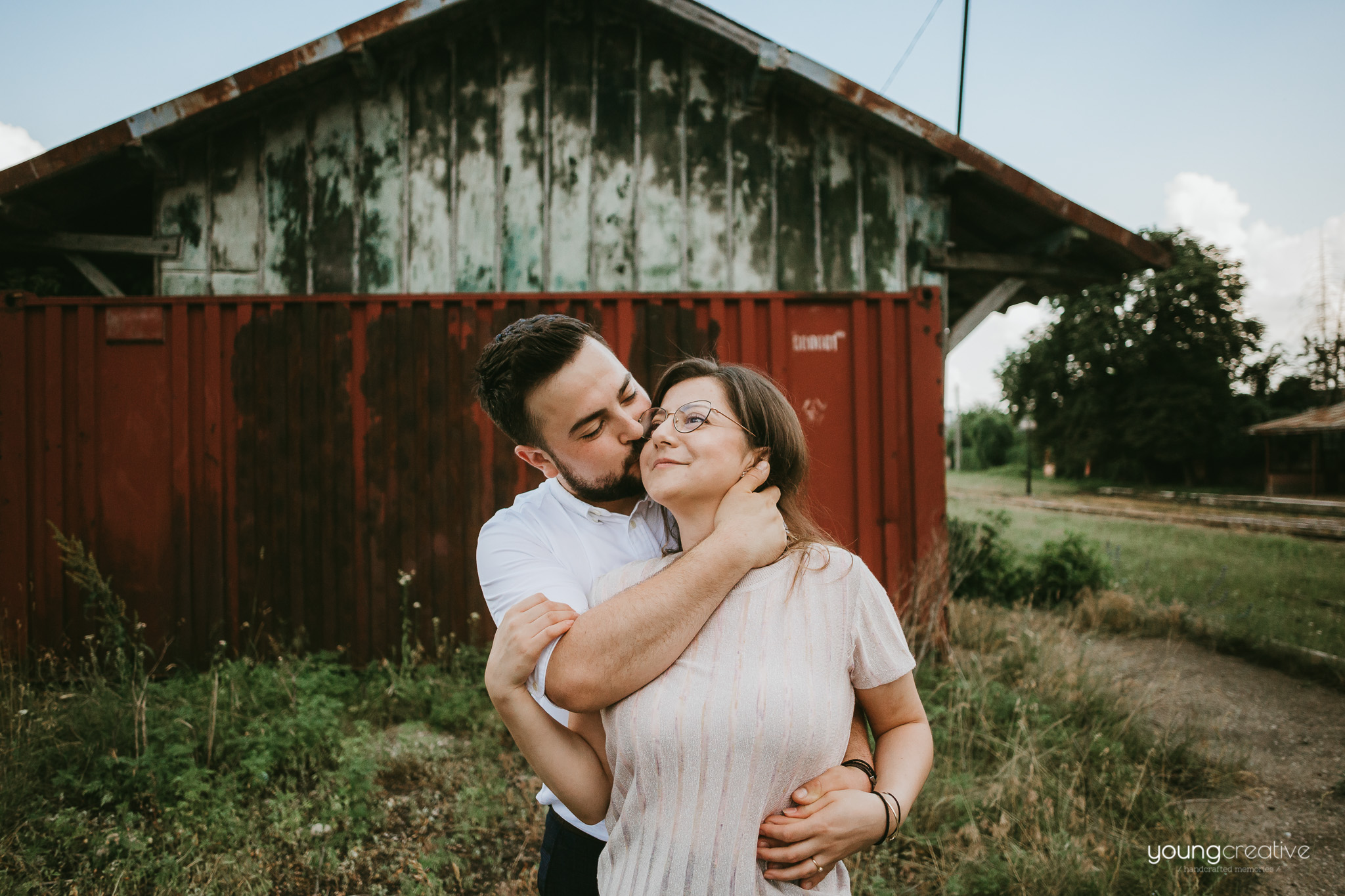 Iulia & Constantin | youngcreative.info media © Dan Filipciuc, Cristina Bejan | save the date Suceava