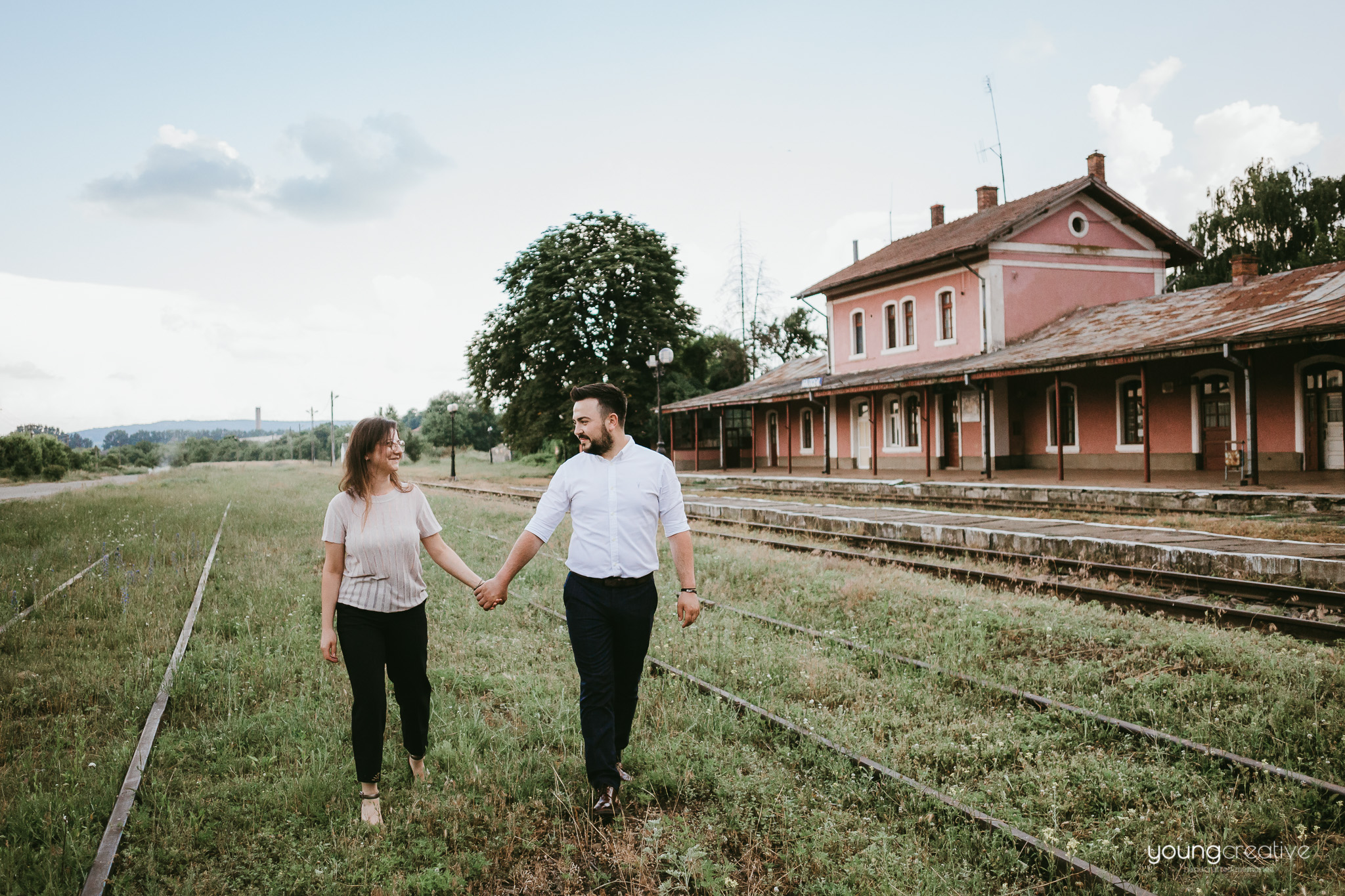 Iulia & Constantin | youngcreative.info media © Dan Filipciuc, Cristina Bejan | save the date Suceava