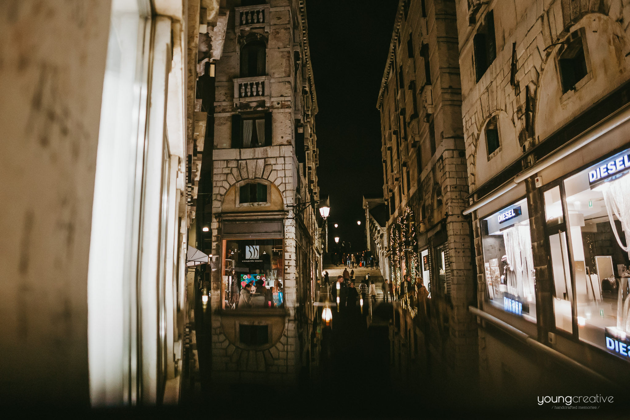 Travel with us @ Venice | European wedding photographers, based in Romania with availability for destination stories worldwide | youngcreative.info