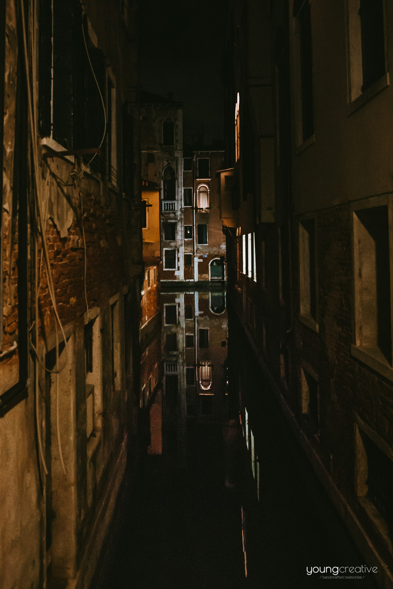 Travel with us @ Venice | European wedding photographers, based in Romania with availability for destination stories worldwide | youngcreative.info