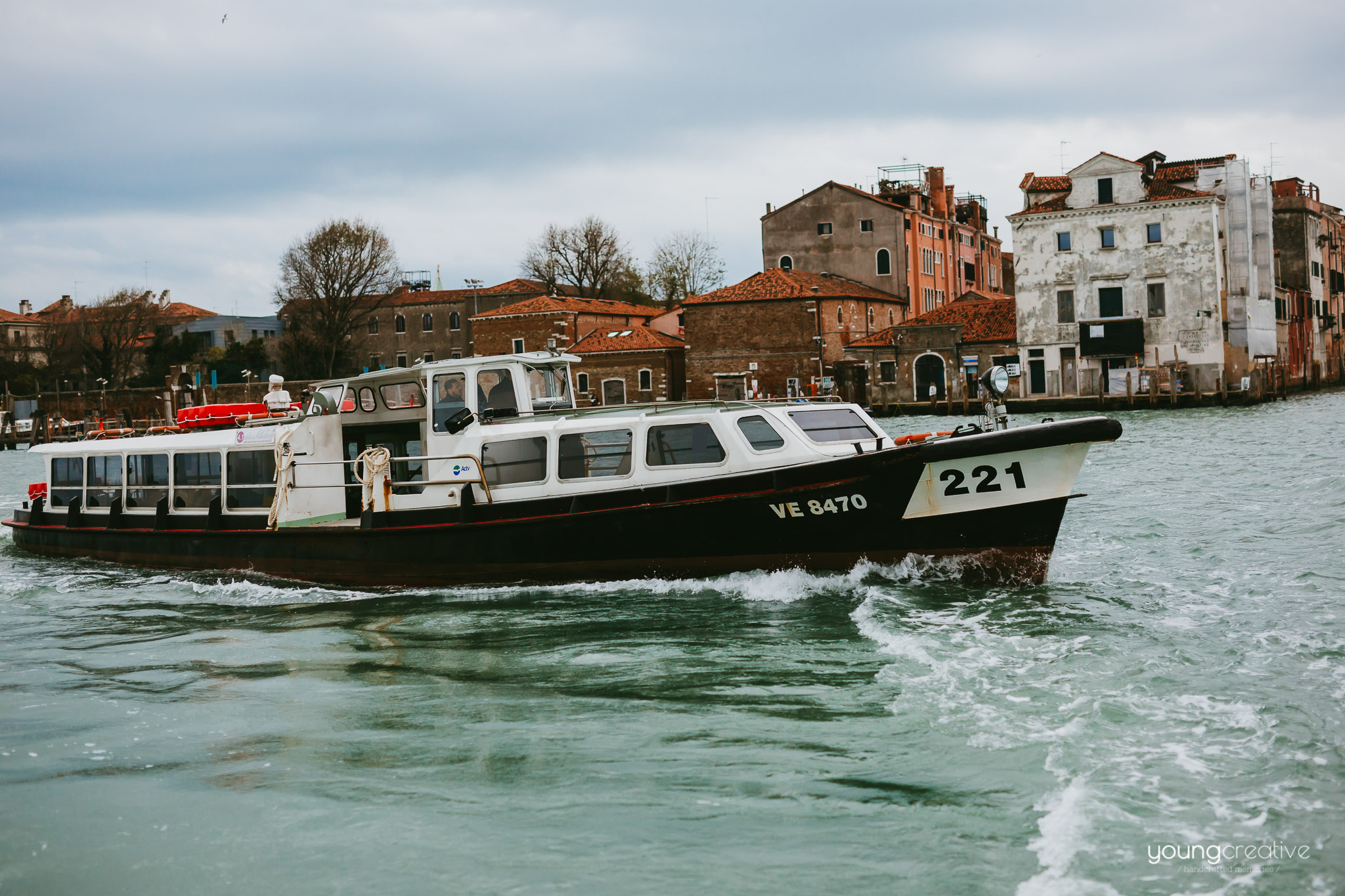 Travel with us @ Venice | European wedding photographers, based in Romania with availability for destination stories worldwide | youngcreative.info