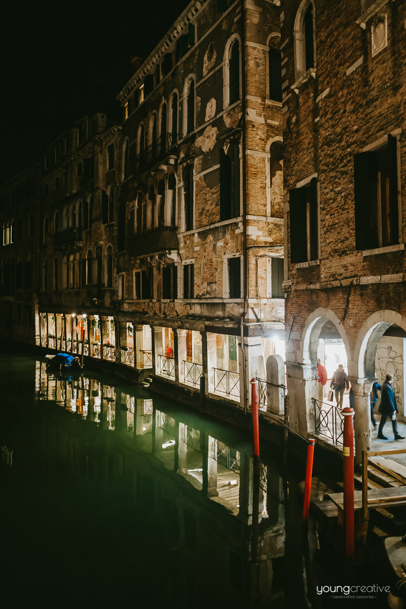 Travel with us @ Venice | European wedding photographers, based in Romania with availability for destination stories worldwide | youngcreative.info